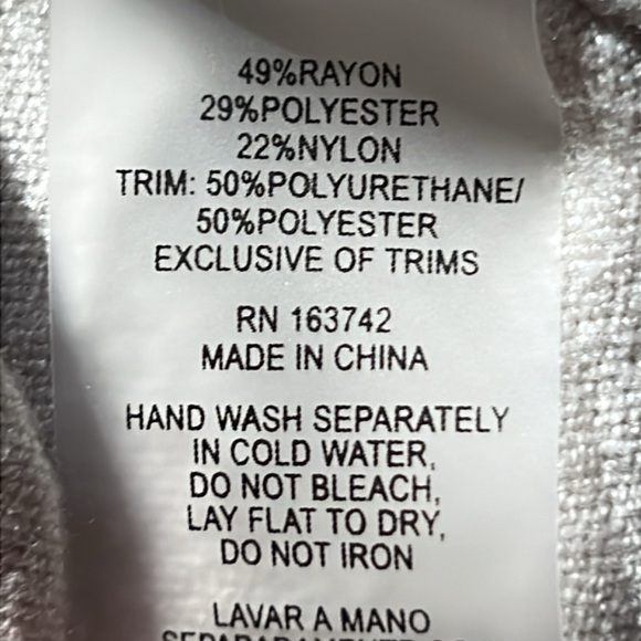 Siani Milano Cream Short Sleeve Sweater w/ Pearl & Floral Embellishments - Picture 5 of 6